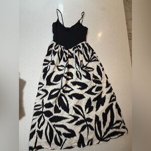 Maurices Black & White Leaf-Print Womans Maxi Dress